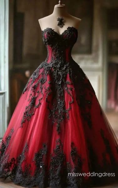Gothic Black And Red Wedding Dresses Lace Appliques Floor Length A Line Bridal Gown Sweetheart Neckline Sleeveless Tulle Vestido De Novia