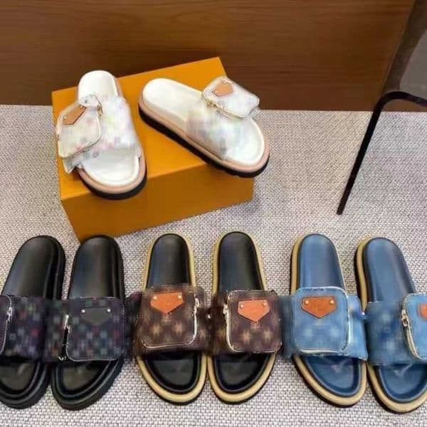 GAUAIMurakami Collaboration White Three-Color Womens Magic Tape Thick-Soled One-Strap Summer Bag Flat Couple Sandals T260401