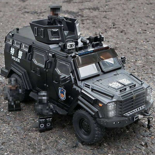 1:24 Alloy Tiger Armored Truck Diecasts Metal Toy Police Explosion Proof Car Vehicles Model Sound and Light Kids Gifts 26Y0401