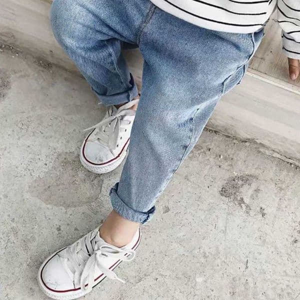 New Boys long Pants Jeans Loose-fit Casual Holes For Small And Boys Cool Casual Pants 0-6 Year Old Childrens ClothingT260401