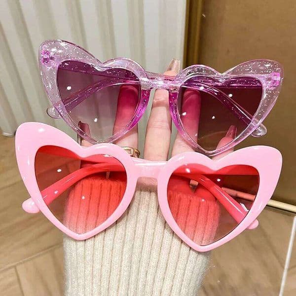 New Vintage Retro Instagram Heart-Shaped Transparent Pink Shiny Sunglasses for Girls Beach Party Birthday Photo Fashion Eyewear S260331