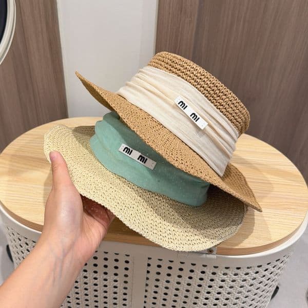 Designer Bucket Hat Sun Beach Straw Hats Weave Designers Women Designer Hat for Women Sun Hats Simple Stylish Hats Wide Brim Fashion