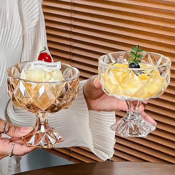300ml Glass Ice Cream Cup Ins Style Dessert Yogurt Cups Hand Painted Goblet Fruit Pudding salad bowl Juice Milk Shake Cup 260326