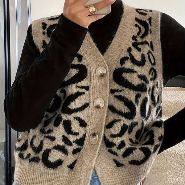 Womens Autumn and Winter Fashion Elegant V Neck Open Placket Collar Button Sleeveless Leopard Print Stylish Unique Niche De y260401