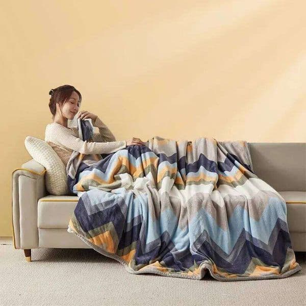 Extra Soft Flannel Thickened Nap Air Conditioning Blanket 26L0402