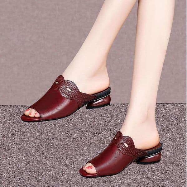 Cross-border soft leather low-heel peep-toe sandals women, 2024 summer new style, flat-heeled, large size, suitable for outdoor wear ddmythur