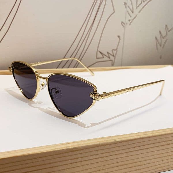 Luxury brand Kajia sunglasses with leopard head design, versatile metal frame, simple diamond-shaped trendy glasses for men and