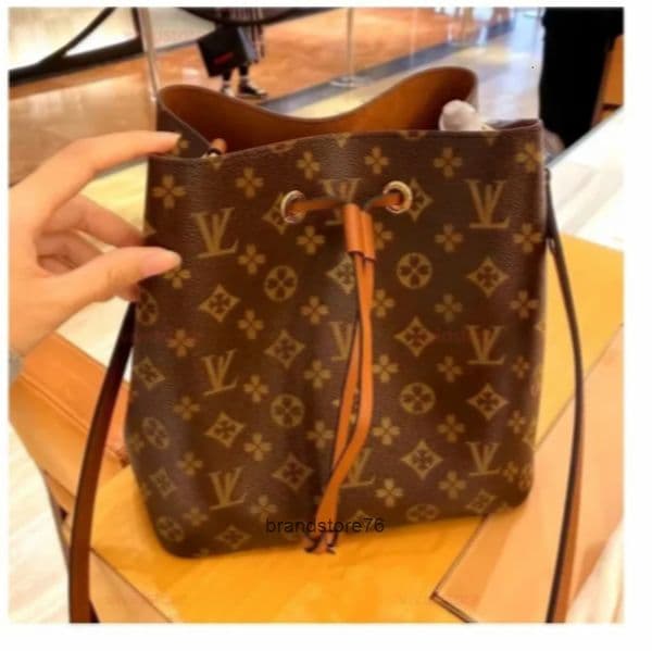 luxurys designers Bag Bucket Shoulder Bags Old flower Purses Women Tote Brand Letter high quality Genuine Leather Handbags Purse Crossbody Bag designer bags