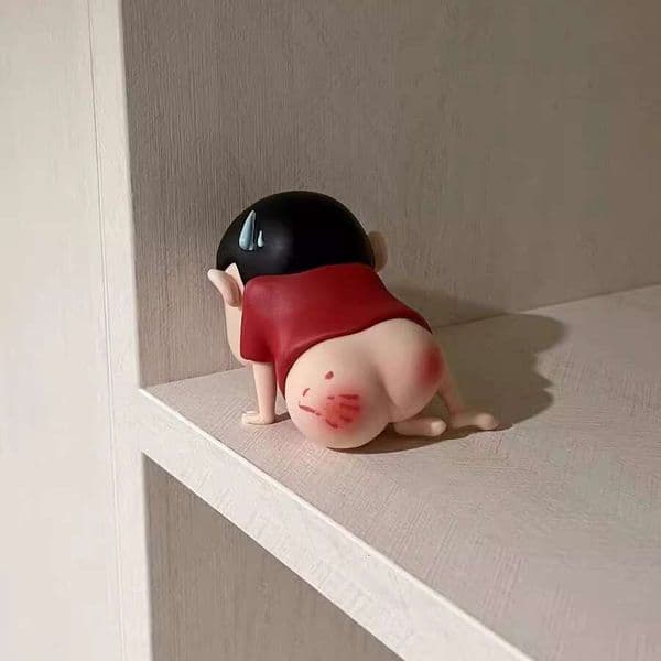 Doll EMO Butt Swelling Crayon Shinchan Figurine Blind Box Cute Home Car Decoration Toy Trendy Play Doll Gift