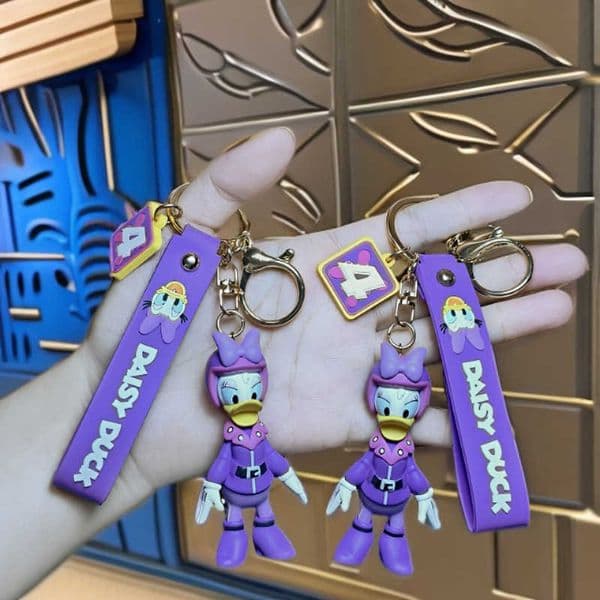 Cute Cartoon Bowknot Doll Backpack Pendant Keychain Racing Driver Daisy Gift Keychain for Women S260403E9O3