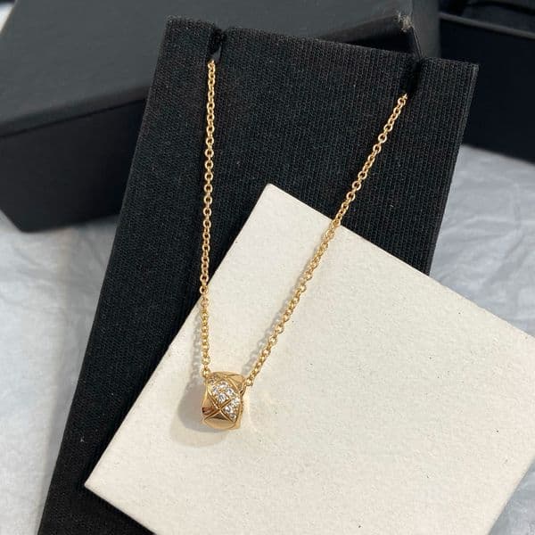 Designer Jewelry channels necklace Diamond Pattern Small Gold Bead Necklace for Women Coco Craft Pendant Clavicle Chain cc necklace