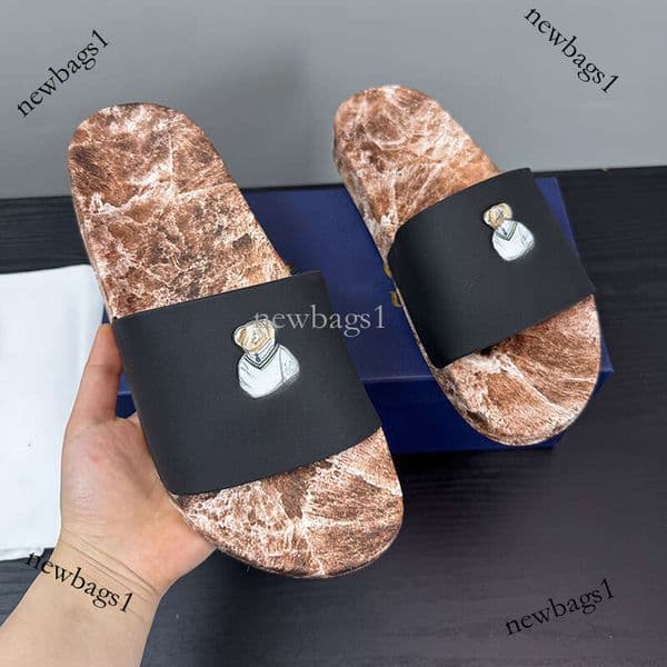 Designer Men's Flip Flops 2026 Summer New Flat Sandals