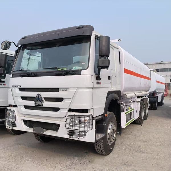 HOWO Classic Model Oil Tanker Truck with 6x4 Drive 371 Horsepower Transportation of Gasoline diesel and Crude Oil 20 CMB