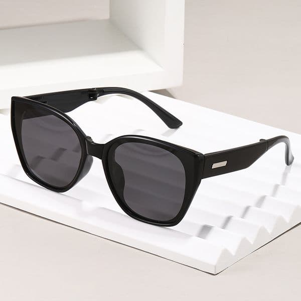 Free Shipping High Value 2026 New Cat Eye Sunglasses For Women Fashion Oversized Frame UV400 Protection Trendy Shades Multiple Colors