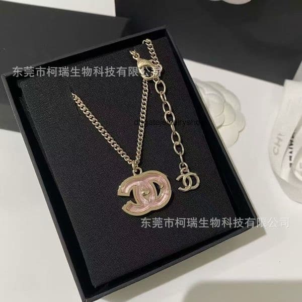 cc necklace Designer Necklace Luxury Enamel acrylic pink necklace for women fashionable and sweet jewelry for women channels necklace
