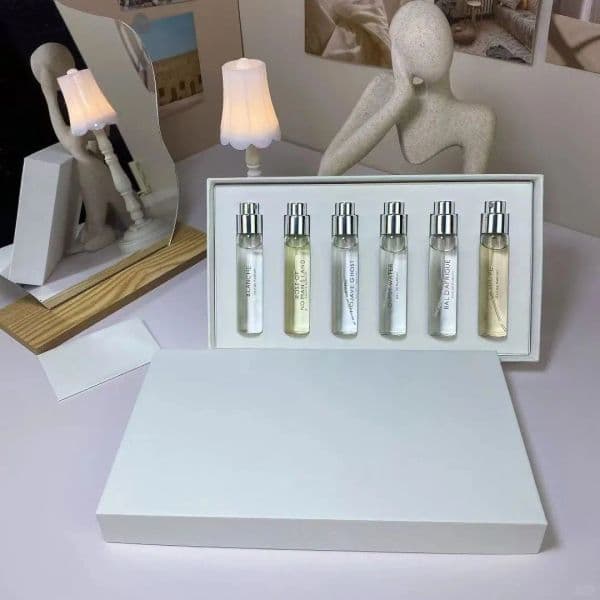 Men Women Parfum 12ml*6pcs Perfume Set Black Saffron Cedar Blanche Mojave Ghost Bal Dafrique Rose Gypsy Fragrance EDP Mini Kit Travel Cologne Spray Gift Box Fast Ship