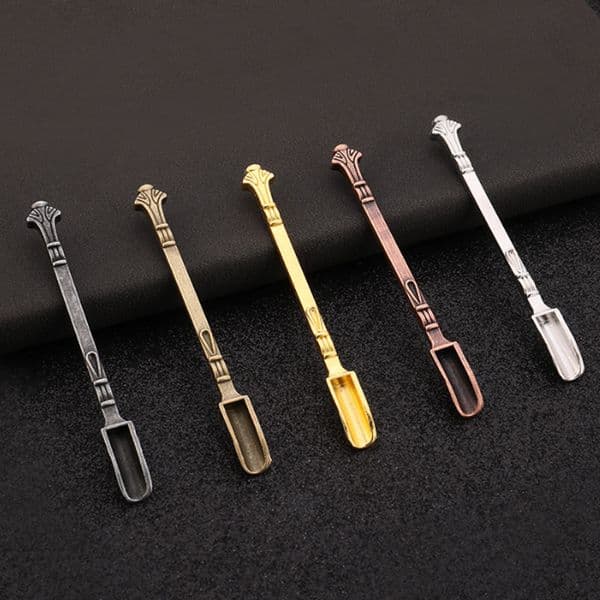 Colorful Metal Wax Tool Mini Shovel Spoon Smoking Accessories Tobacco Pipe Snuff Shovels Powder Scoop Retail Packaging