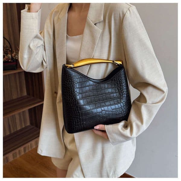 High-End Crocodile Pattern PU Bucket Bag Vintage Hardware European And American Commuter Style Women's Handbag