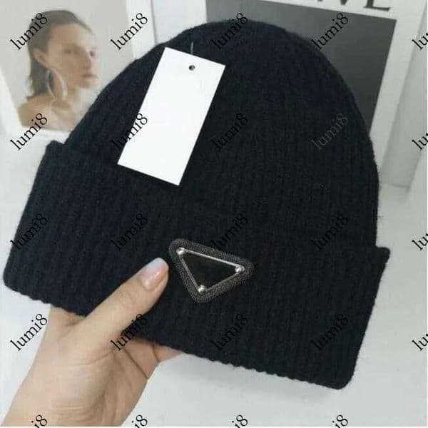 Elegant Designer Knit Beanie Soft Woolen Jacquard Warm Skull Cap for Men and Women