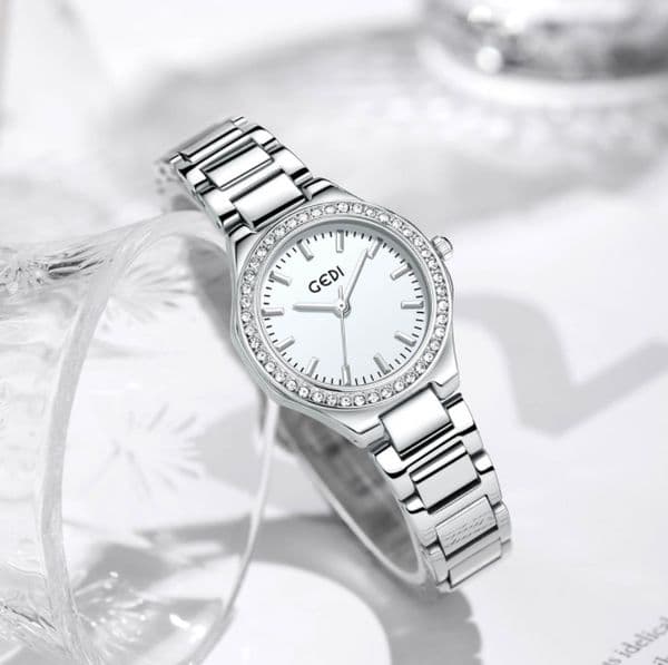 Fashion Round Disk Rhinestone Women's Watch Commuter Steel Band Watch New Minimalist Quartz Watch