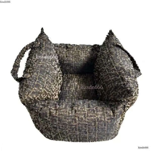 Designer Dog Car Seat Cover Dog House Dog House Detachable and Cleanable, Used for Autumn and Winter Pet Cushions