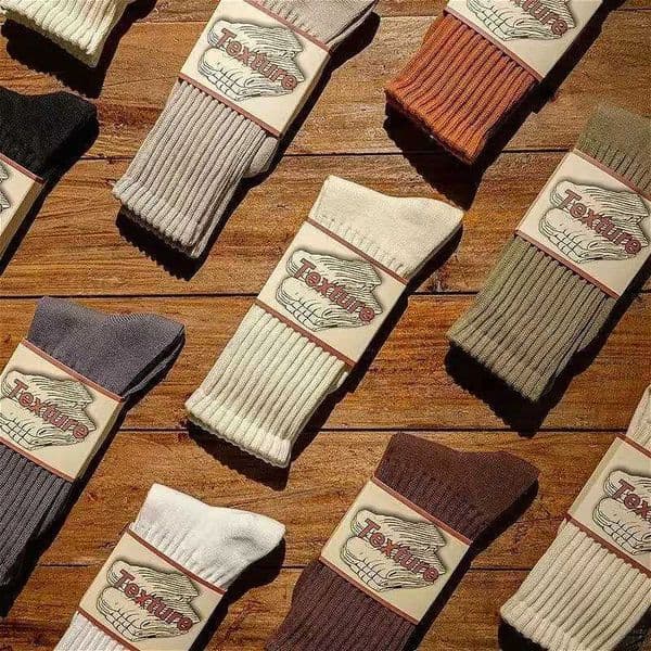Mens Vintage Male Medium Tube Socks Unisex Japanese Solid Color Thickened Sports Socks Towel Bottom Couple Knitted Casual Socks L260510