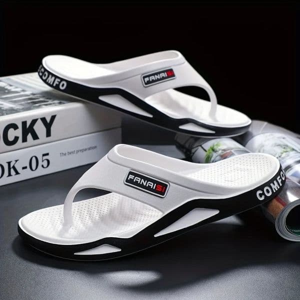 1 Pair Beach Sandals Shower Shoes MenS Stylish Lightweight FlipFlops Comfortable Thong Camping Casual Attire 260407