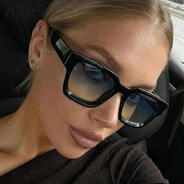 Steampunk Square Sunglasses Women 2026 Luxury Design Thick Frame Retro Chunky Black Shades Y2K Vintage Fashion Driving Eyewear 26W0411