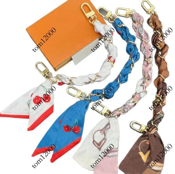 Portable Scarf Designer Key Womans Purse Silk Cherry Charm Keychains Luxury Bag Chain Accessories Gift