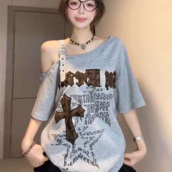 Style Short Sleeve T-Shirt Women 2026 Summer New Sweet Cool Hot Girl Design Sense Niche Slimming Off-Shoulder Top Women Top Casual Shirt Short Sleeves