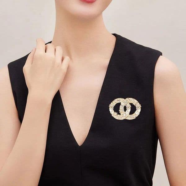 Pins Brooches Women Gold Silver Crystal Pearl Rhinestone Cape Brooch Suit Pin Wedding Party Jewelry Luxury Womens Accessories Gifts