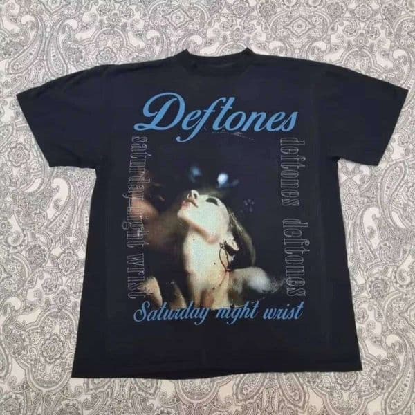 Vintage Deftones T Shirt Saturday Night Wrist Metal Band Tee Graphic Print Hip-hop Rock Short-sleeved Men Women Round-neck Tops 26Y0413