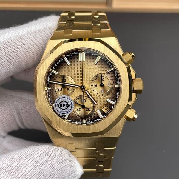 Fly Back Chronograph Luxury Men's Watch Automatic Movement Free Sprung Sapphire Glass Waterproof Diameter 41mm