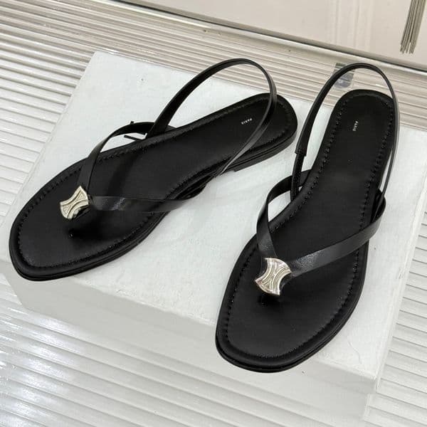 Luxury sandale Designer flip flops biki sandal triomphe Women slippers flat slide summer beach pool sliders Fashion new 11 lady leather mules for Womens Casual shoes