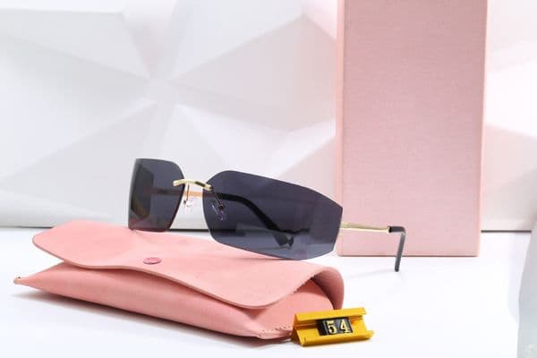 Letter mi Sunglasses women square frame trendy retro casual sunglasses UV400 titanium Anti-UV Radiation Protection designer sunglasses 173 Q260512