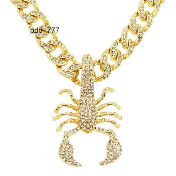 Hip Hop 3D Full Diamond Scorpion Pendant Necklace Trendy Punk Motorcycle Style Cuban Chain Choker