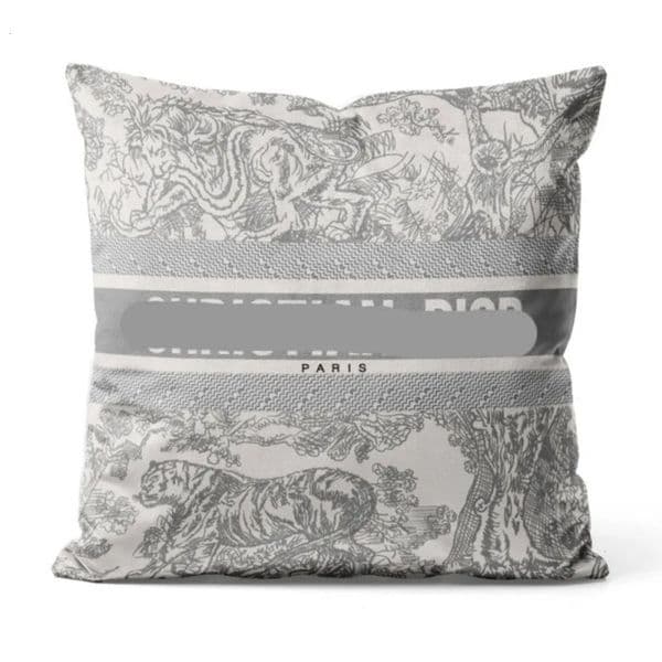 Luxury Designer Letter Series Pillow Gift Home Office Decoration Bedroom h Sofa Car Cushion Cover Shipping 04 77 88