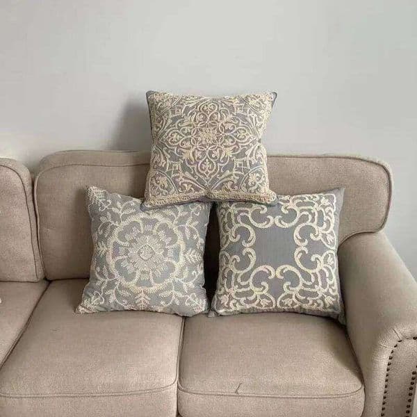 Luxury Embroidered Cushion Cover Vintage European Floral Throw Pillow Case Cotton Linen Decorative Pillowcase for Sofa Couch Bed 26L0414