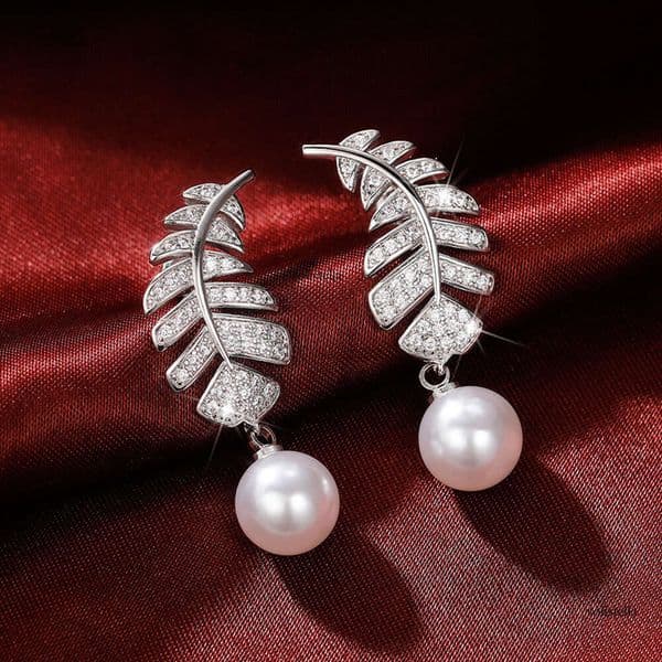 Baroque Celebrity Style Elegant Sparkling Moissanite Artificial Pearl Long Leaf Drop Earrings