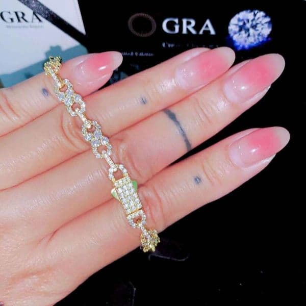 Mini Size Links Cross Infinity Chain Ice with VVS moissanite Moissanite Cuban Link Bracelet