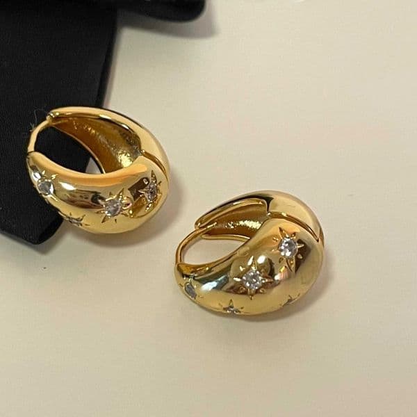Stainless Steel Smooth Star Zircon Hoop Earrings for Women Girls Metal Chunky Sun Rhinestone Ear Buckle Punk Y2K Elegant Jewelry L260415