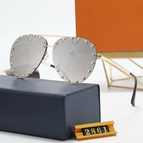 Designer Mens Sunglasses Female Eyeglasses Luxury Sunglasses Fashion Metal Frame Vintage Shield Style Sun Glasses for Man Woman 7 Color Top Quality