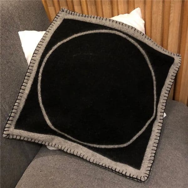 Luxury Designer Designer C Letter art Merino Wool Cashmere Blanket Cushion Cover For Sofa Living Room Shipping 2