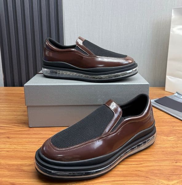 Luxury Men Dress Shoes Luxury Leather Sport Shoes Comfortable Breathable Low Cut Thick Bottom Casual Men's Shoes Triangle Slip-On round Toe Rubber Sole Boots