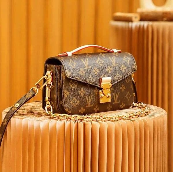 10A Top Luxury Designer Women Shoulder Bags Postman Woman Satchel Shoulder Clutch Crossbody Genuine Leather Chain Handbag Presbyopic Drawstring Bucket diane 2026