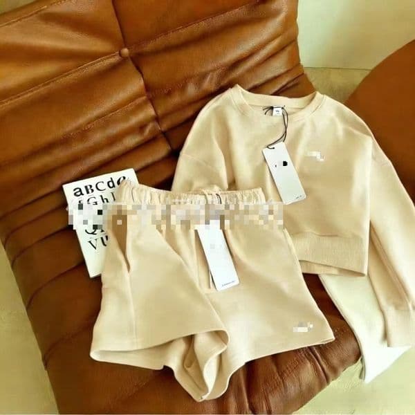 Breathable Gym Ready Two-Piece Clothing Set Featuring Comfort-Fit Top Drawstring Bottom