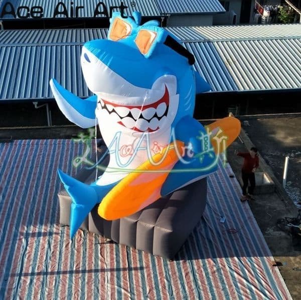 210D Oxford Cloth Glasses Animal Model Smiling Inflatable Sitting Shark With Base Free Standing Arm With Skateboard For Sale