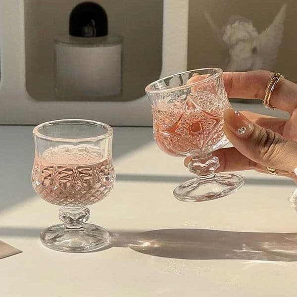 Korean Style Engraved Embossed Small Goblet Glass Cup For Soju Sake Liquor Short Stemmed Glass 2026