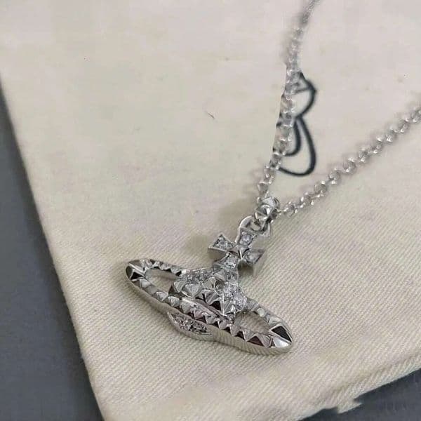 Pendant Weswoods necklace Saturn Designer Vivienme viviane Personalized Necklace designer fashion high quality bd0