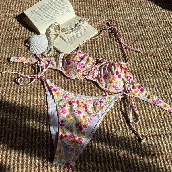 2025 new small fresh floral print sexy strap bikini split swimsuit bikini beach swimsuit H260417